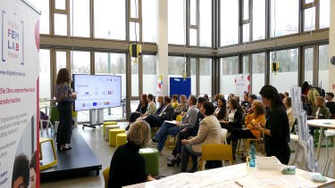 CrossInnovationFemaleEntrepreneurs-Foto-ScienceParkKS-37-web.jpg