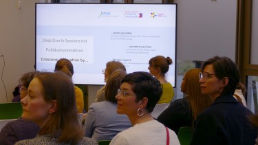 CrossInnovationFemaleEntrepreneurs-Foto-ScienceParkKS-54-web.jpg